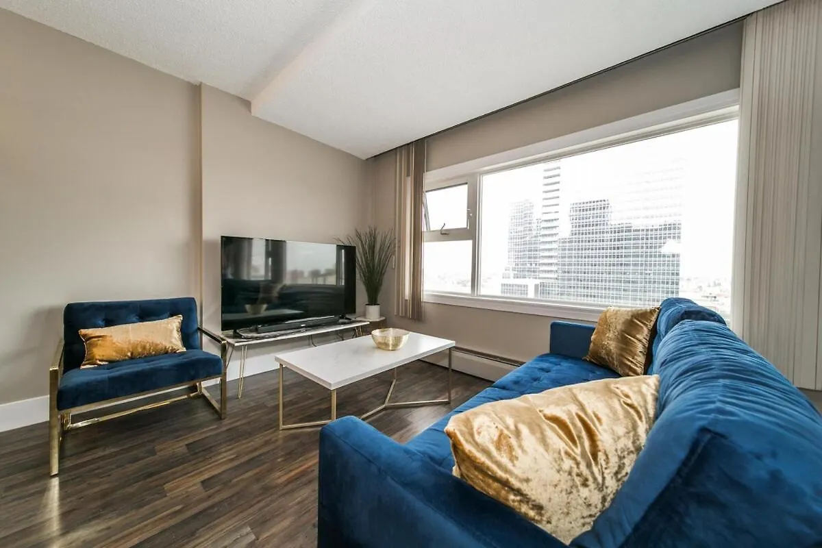 Roger'S Place King Bed Studio Downtown Edmonton Apartment