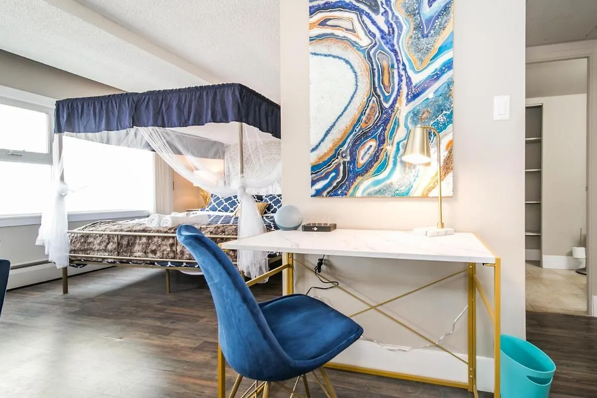 Roger'S Place King Bed Studio Downtown Edmonton Apartment